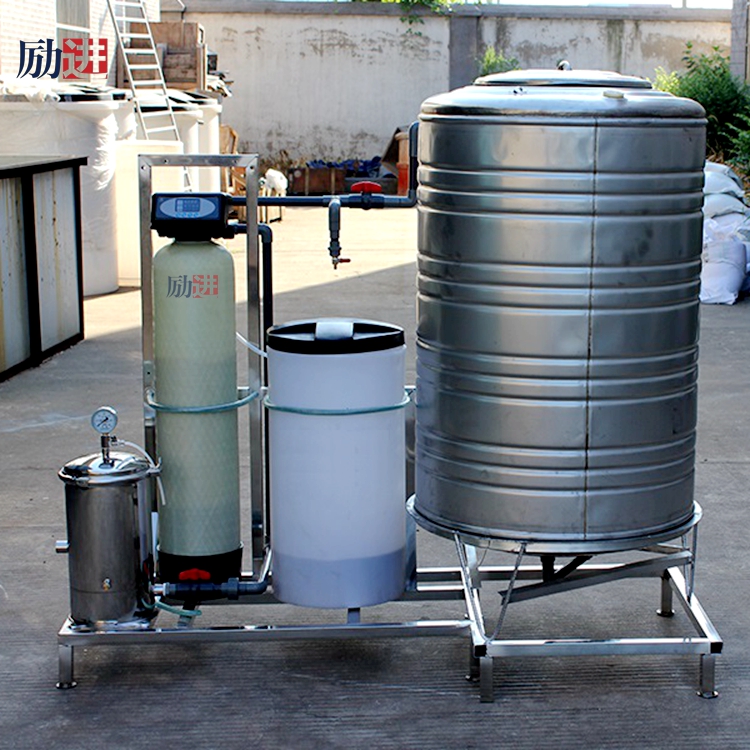 單閥單罐全自動軟水器 (3) 單閥單罐全自動軟水器 (3)